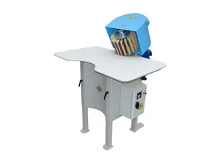 Petite machine de meulage avec éléments bleus et blancs