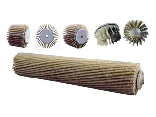 Différentes brosses et roues de meulage pour usage industriel